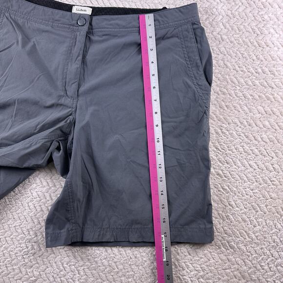L.L. BEAN Mid Rise Stretch Flat Front Grey Hiking Cargo Shorts Women's Size 16 R - Picture 8 of 11